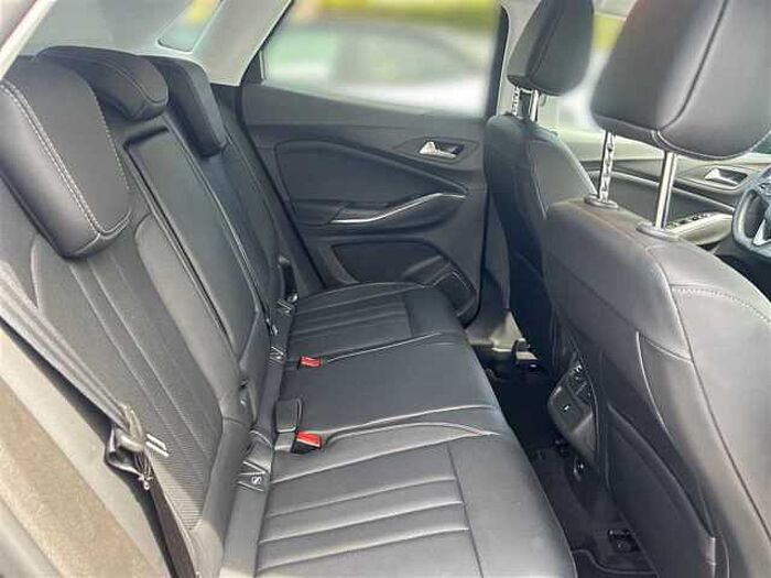 Opel Grandland X Ultimate 1.5 mit PDC*360°-Kamera*Navi*Sitzheizung