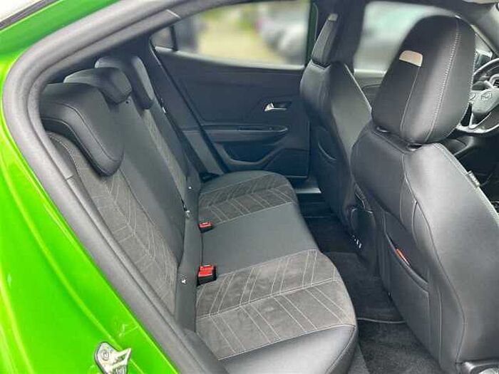 Opel Mokka -e Ultimate mit *Abstandstempomat*Alcantara*PDC