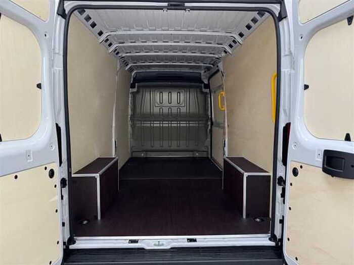 Opel Movano Cargo 3.5t verstärktL3H2 140 PS*NAVI*LED*Allwetter*Holzboden