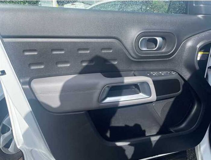 Citroen C5 Aircross C5AIR FEEL+ PT225HYB PDC/ Klima/ NAVI #32