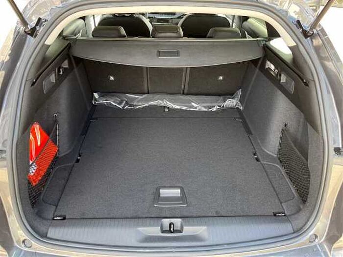 Opel Astra 1.5D Business Elegance AHK Navi PDC LED Kamera Sitzheizung