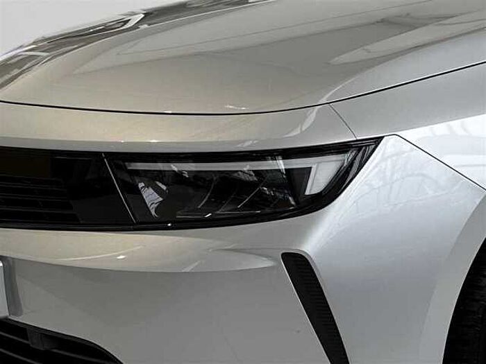 Opel Astra Elegance *Rückfahrkamera* *KeylessGo* *LED* *PDC* *CarPlay*