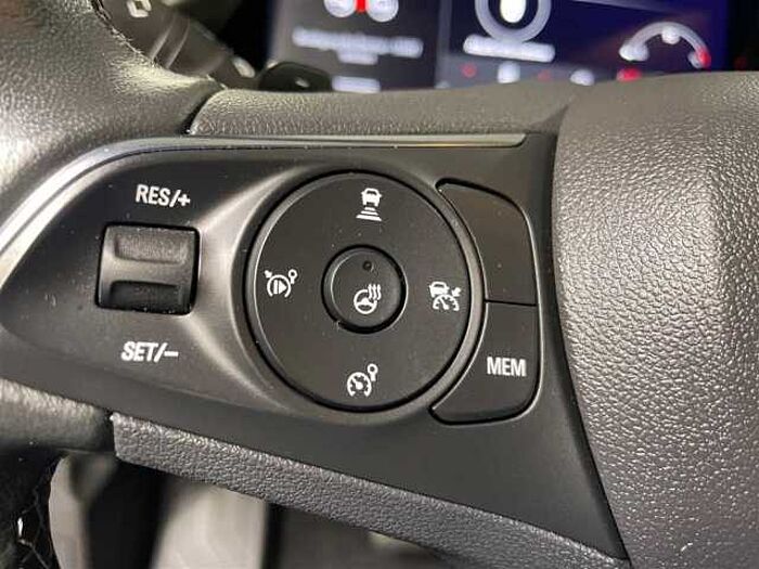 Opel Grandland X Ultimate 1.2 Automatik Leder LED Kamera Navi DAB