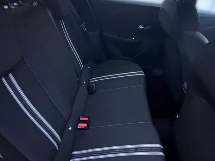 Opel Corsa GS 130 ps AT/Kamera/Navi/SHZ/Parksensoren