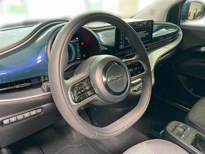 Fiat 500e Cabrio Icon Navi PDC Rückfahrkamera