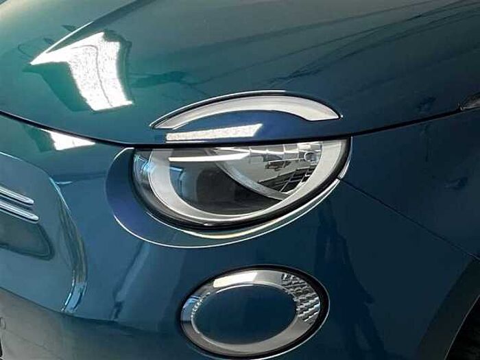 Fiat 500e Cabrio Icon Navi PDC Rückfahrkamera