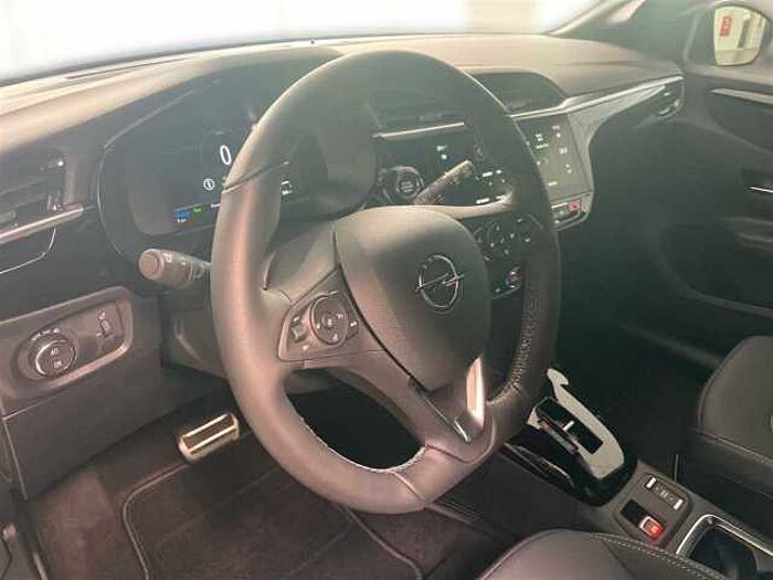 Opel Corsa GS Elektro mit Navigation und Rückfahrkamera LED