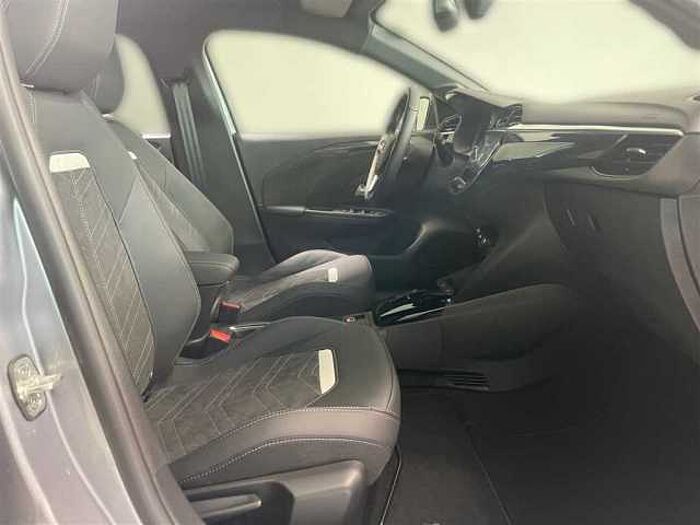 Opel Corsa GS Elektro mit Navigation und Rückfahrkamera LED