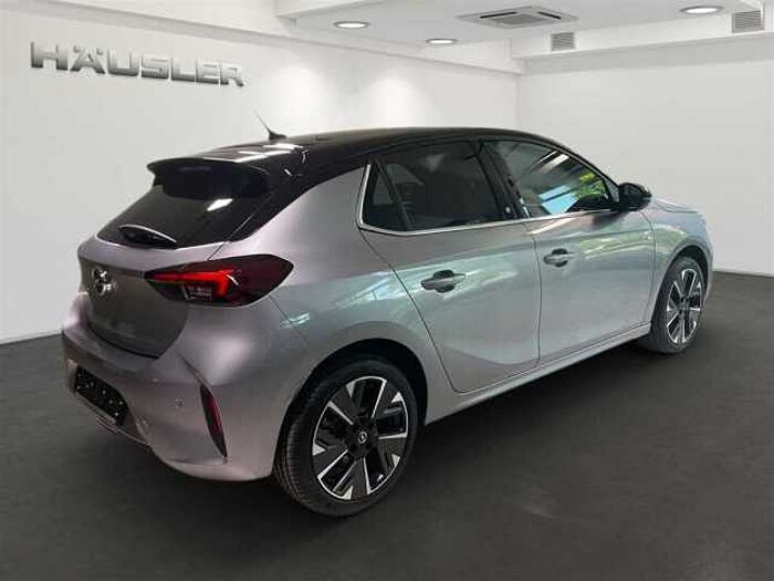 Opel Corsa GS Elektro mit Navigation und Rückfahrkamera LED
