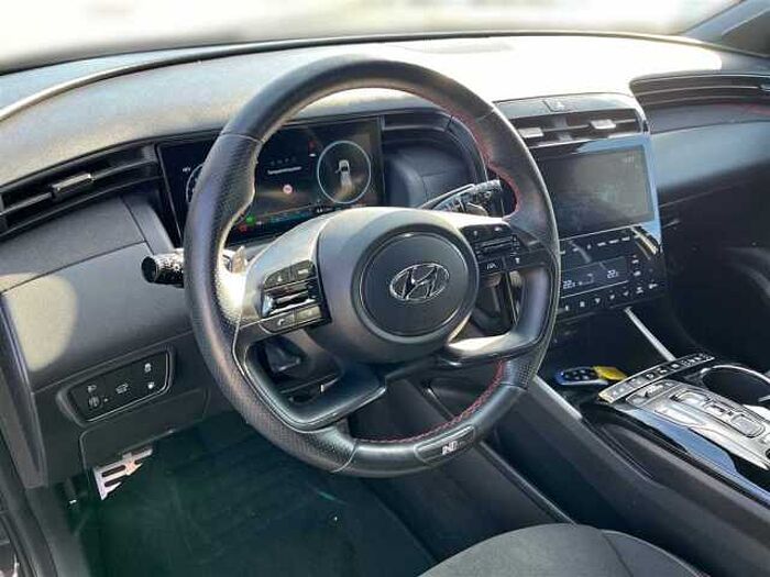 Hyundai Tucson 1.6 T-GDI Basis Plug-In Hybrid 4WD *Vollausstattung*