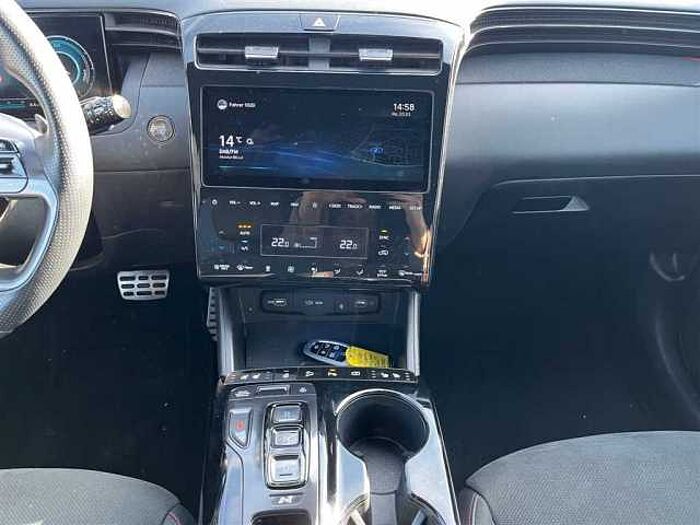 Hyundai Tucson 1.6 T-GDI Basis Plug-In Hybrid 4WD *Vollausstattung*
