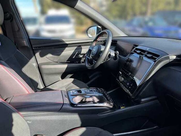 Hyundai Tucson 1.6 T-GDI Basis Plug-In Hybrid 4WD *Vollausstattung*