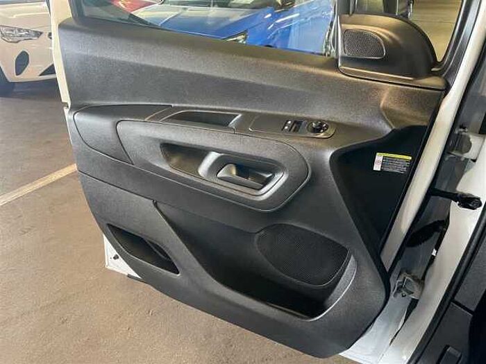 Citroen ë-Berlingo M Elektro 5-Sitzer Klima DAB-Radio PDC hinten