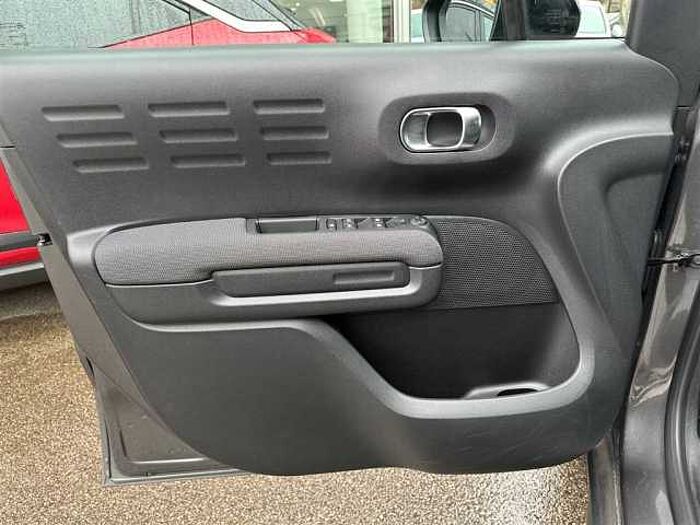 Citroen C3 Aircross PureTech 130 1.2*Carplay*PDC*LED