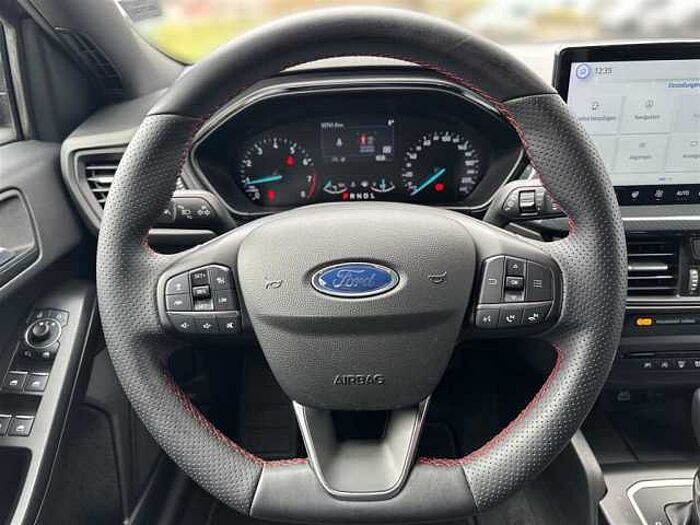 Ford FOCUS 1.0 EcoBoost ST-LINE*Navi*Carplay*LED*Kamera