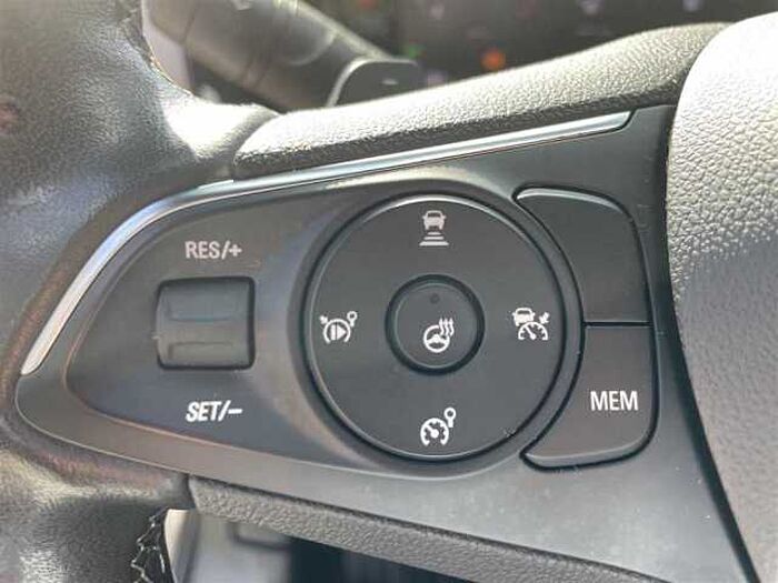 Opel Mokka Ultimate 1.2 Navi*Leder*Kamera*Sitz-u.Lenkradheizung*PDC*Keyless*uvm.