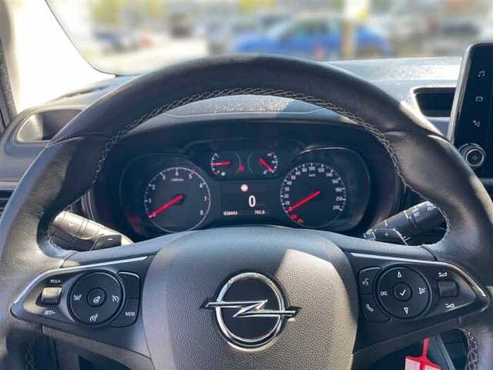 Opel Combo Cargo 1.5 Automatik CarPlay Navigation PDC