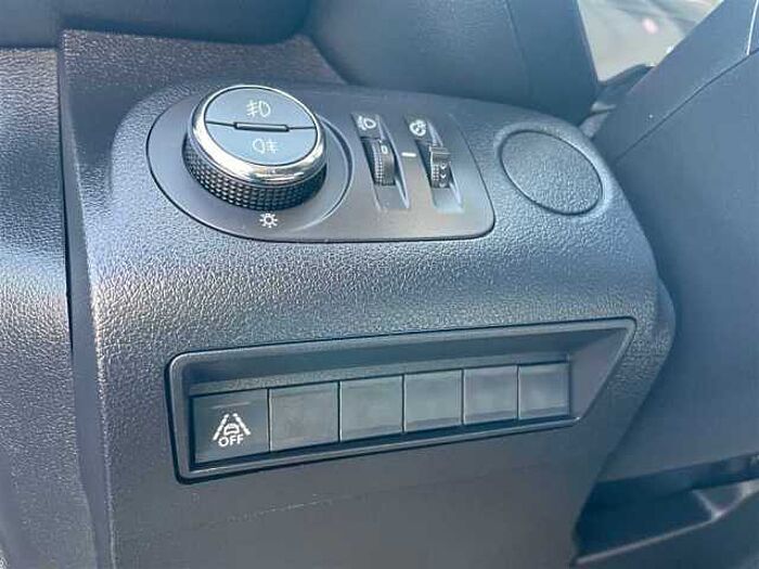 Opel Combo Cargo 1.5 Automatik CarPlay Navigation PDC