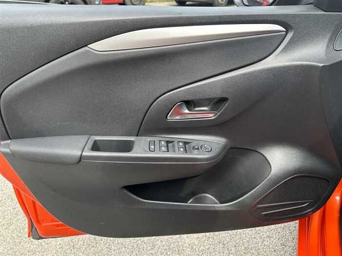 Opel Corsa Edition *Navi* *SHZ* *Lenkradheizung* *Rückfahrkamera* *PDC hi. * *CarPlay*