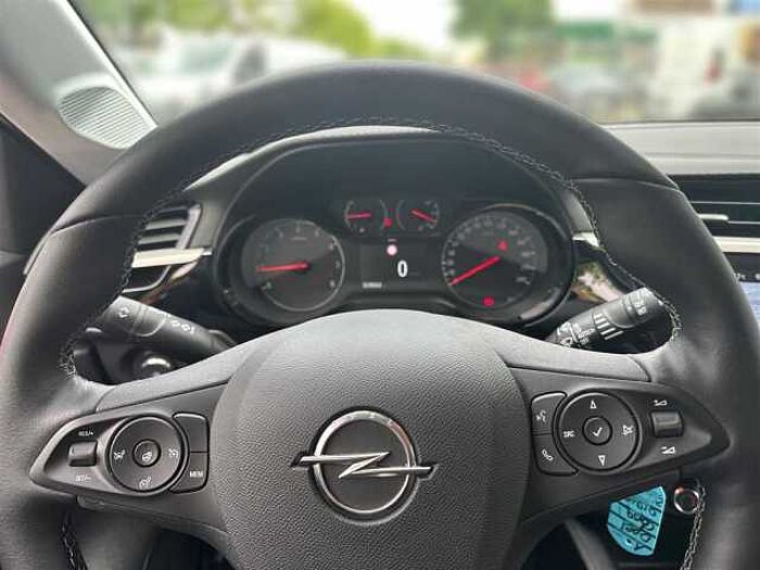 Opel Corsa Edition *Navi* *SHZ* *Lenkradheizung* *Rückfahrkamera* *PDC hi. * *CarPlay*