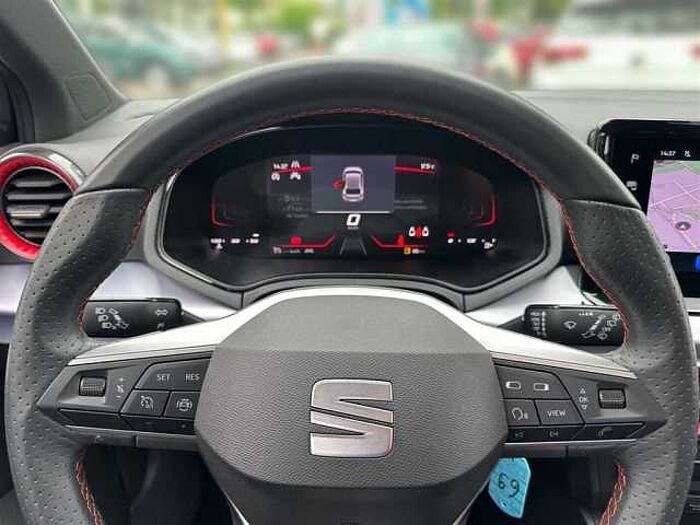 SEAT Ibiza FR *Navi* *Sitzheizung* *Klimaautomatik* *CarPlay* *PDC hinten*