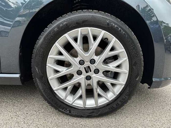 SEAT Ibiza FR *Navi* *Sitzheizung* *Klimaautomatik* *CarPlay* *PDC hinten*