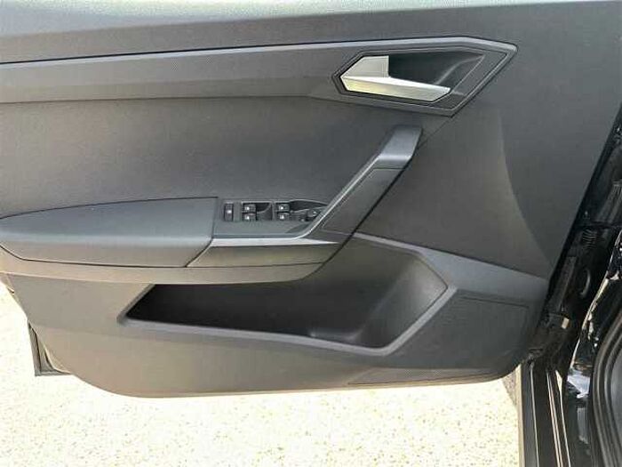 SEAT Ibiza Style *Navi* *SHZ* *Klima* *PDC hinten* *CarPlay* *LED*