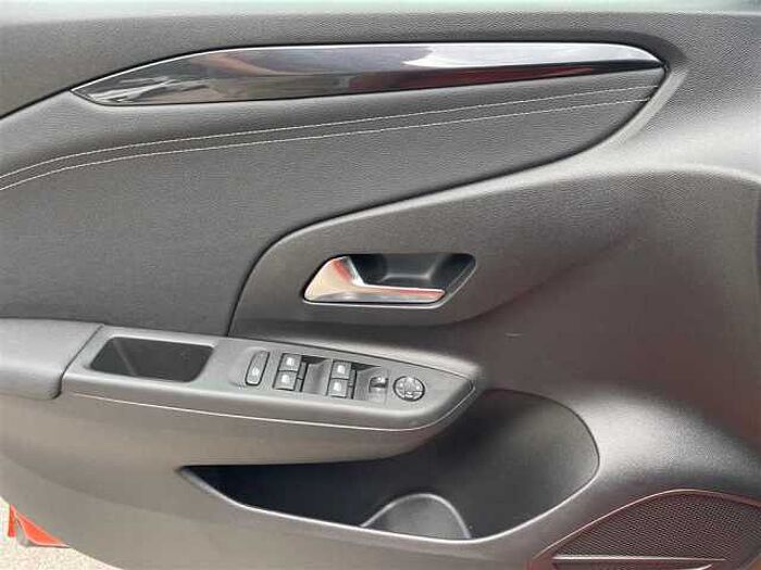 Opel Corsa Elegance Panoramadach*Kamera*LED*PDC*Klimaautomatik*uvm.