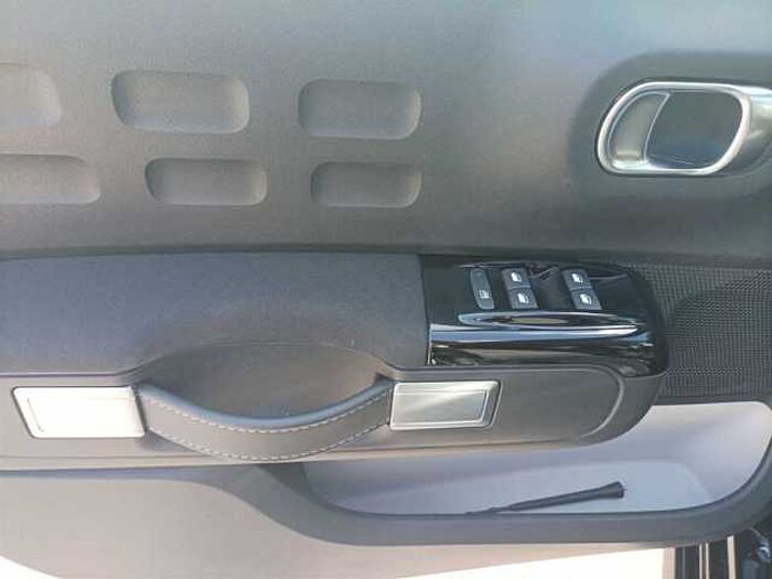 Citroen C3 Max mit Automatikgetriebe , Klimaautomatik, DAB Radio, PDC hinten, etc.