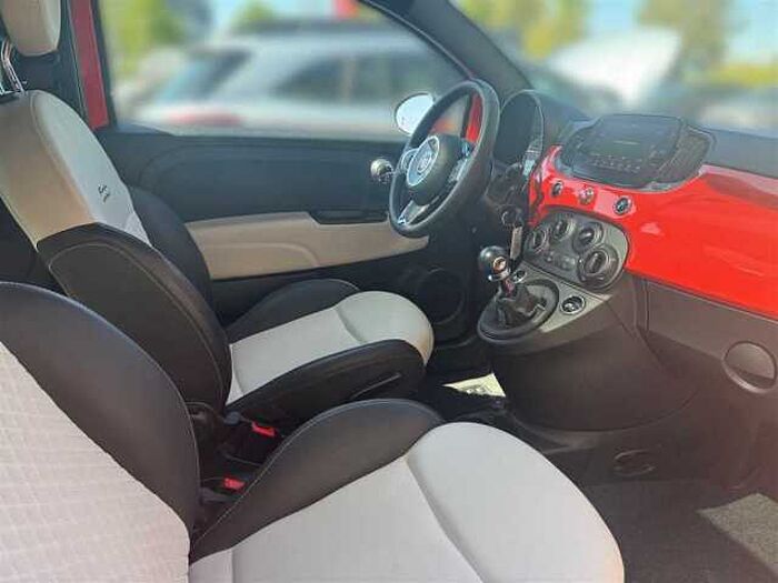 Fiat 500 1.0 Hybrid DolceVita, PDC, Servo, Panoramadach, Bluetooth,