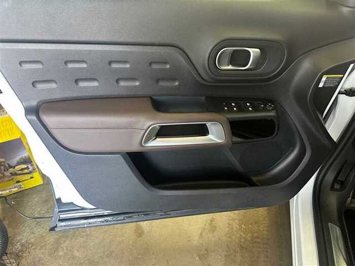 Citroen C5 Aircross SHINE*AHK*Navi*Leder*Panorama*LED*PDC*Carplay*uvm.