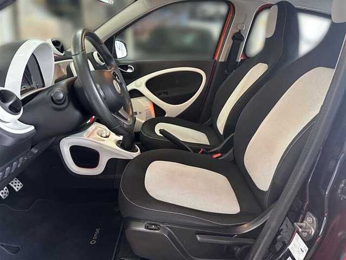 Smart ForFour Passion*Panorama*LED*Einparkhilfe*Tempomat*uvm.