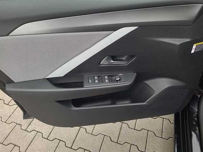 Opel Astra L*1.2*Business Edition*Kamera*Parkhilfe*SHZ*