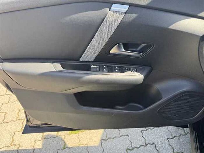 Citroen C4 1.2 PureTech MAX, PDC vo+hi, Sitz-+Lenkradheizung, Kamera,