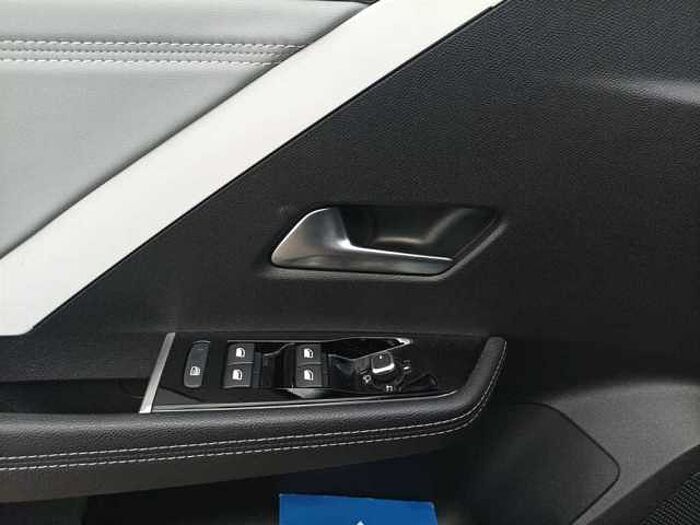 Opel Astra 1.2 Business Elegance*Navigation*Kamera*PDC