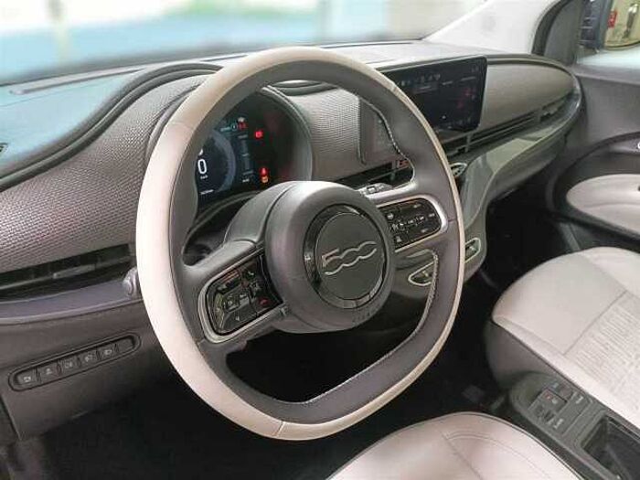 Fiat 500e 3+1 la Prima Leder Rückfahrkamera Navigation
