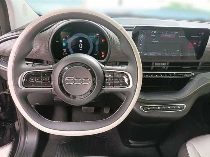 Fiat 500e 3+1 la Prima Leder Rückfahrkamera Navigation