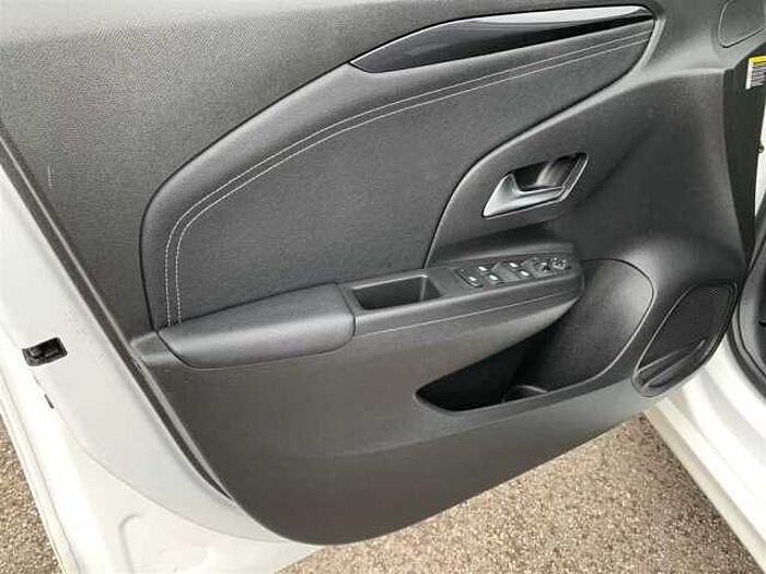 Opel Corsa 1.2 T Elegance PDC LED Kamera Sitz+Lenkradheizung