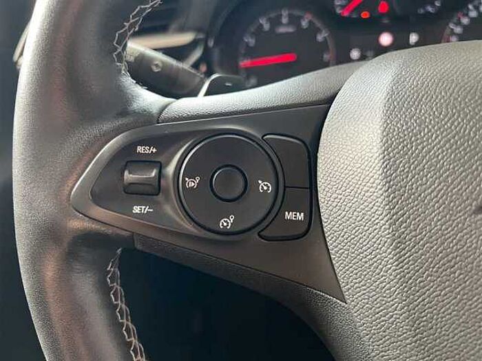 Opel Corsa 1.2 T AT8 Edition Navi LED PDC Kamera Sitzheizung