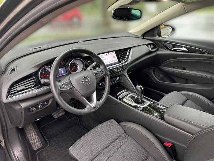 Opel Insignia 2.0T Aut. 4x4*Innovation*LED*Navi*Carplay