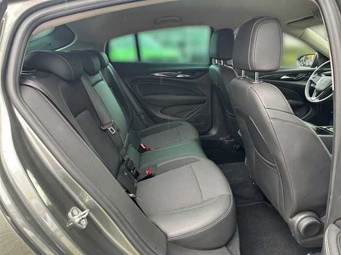 Opel Insignia 2.0T Aut. 4x4*Innovation*LED*Navi*Carplay