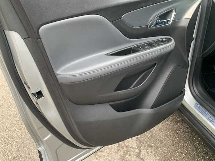 Opel Mokka 1.4 T 4x4 Innovation Schiebedach PDC Kamera Xenon