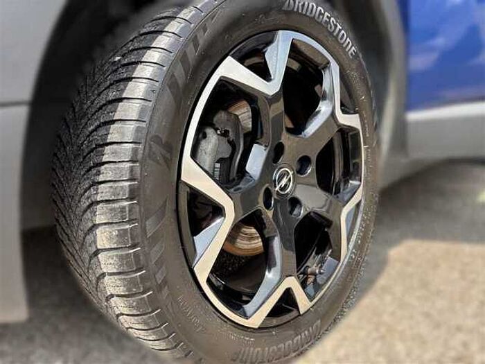 Opel Crossland X 1.2 Ultimate Navi*Sitz-u. Lenkradheizung*Panoramadach*Kamera*PDC*uvm.