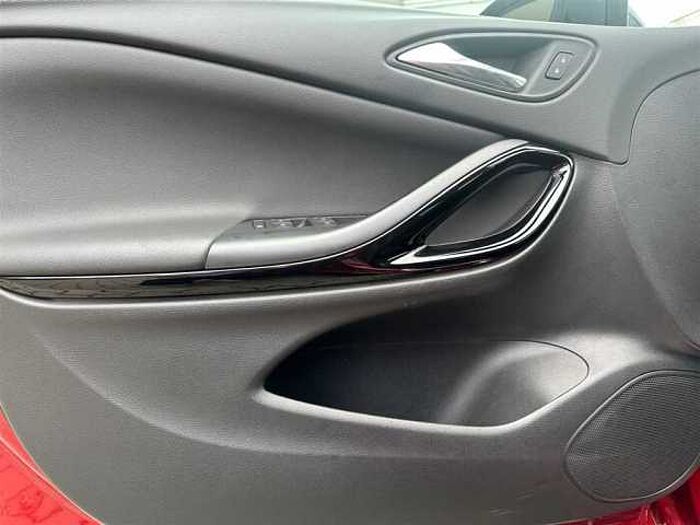 Opel Astra 1.2 ST Design Edition, AHK, Kamera, Sitz-+Lenkradheizung, PDC,