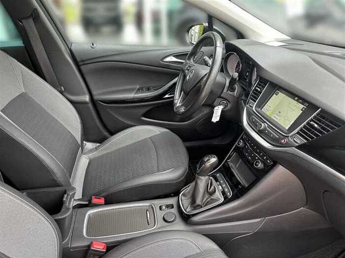 Opel Astra 1.2 ST Design Edition, AHK, Kamera, Sitz-+Lenkradheizung, PDC,