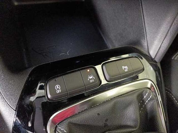 Opel Corsa Elegance 1.2T Teilleder Winterpaket LED CarPlay