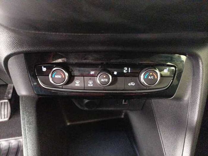 Opel Corsa Elegance 1.2T Teilleder Winterpaket LED CarPlay