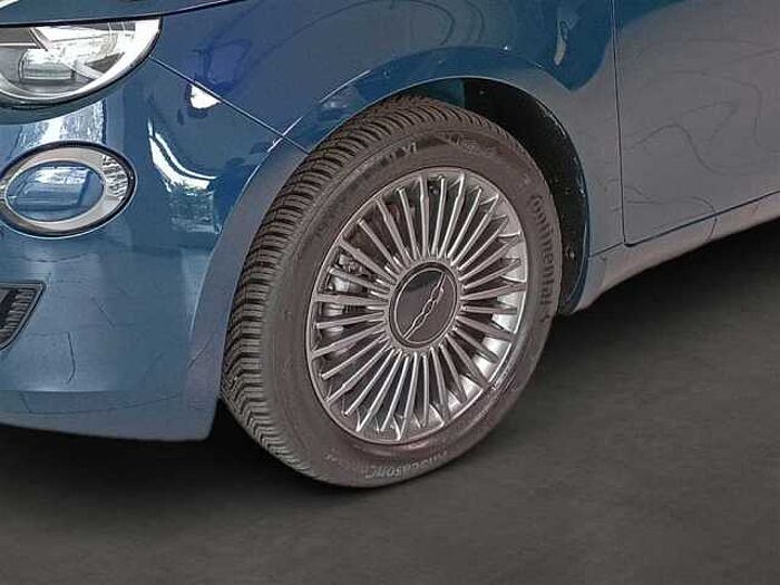 Fiat 500e Icon Navi Sitzheizung Einparkhilfe