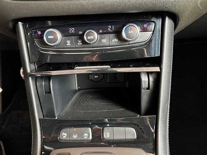 Opel Grandland X 1.2 T AT8 GS ACC LED PDC Kamera Navi Sitz+Lenkradheizung