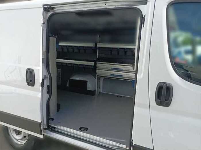 Fiat Ducato Serie 7 L1H1 Automatik Sortimo-Ausbau Kamera Navi